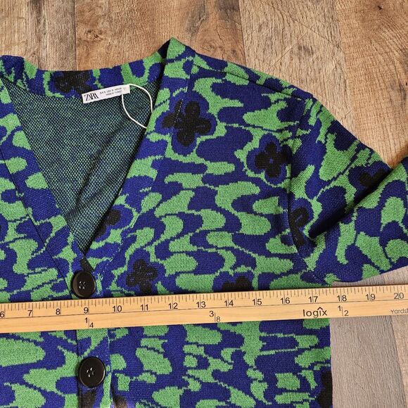 ZARA Jacquard Floral Knit V-Neck Cardigan – Size Small – Green & Black – EUC - Picture 6 of 9